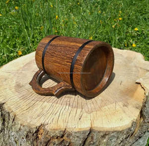 Chope à bière viking élégante en bois, faite à la main, rétro, tasse brune, fût à bière en chêne, sculpture sur bois, chope à bière en gros par FWE - Product Image 6