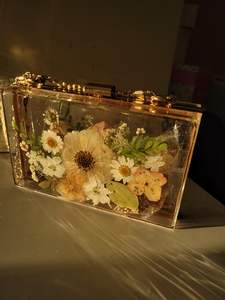 Pochette en résine peinte à la main, écologique, avec fleurs pressées, motif prairie ensoleillée, pour décorations de mariage - Product Image 2