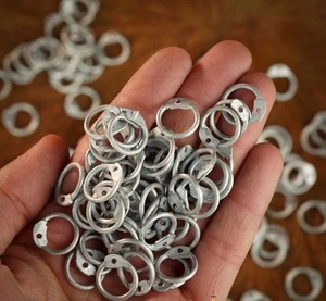 แหวนเหล็กกล้าอ่อนคุณภาพสูงยุคกลาง ขนาด 10 มม. 8 มม. แบบตอกหมุด สำหรับทำชุดเกราะ แข็งแรง ทนทาน ใช้สำหรับทำชุดเกราะโซ่ ชุดคอสตูมฮาโลวีน - Product Image 5