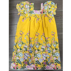 Vestido midi con cuello cuadrado personalizado de Micronesia, con estampado floral tribal polinesio, disponible en todos los colores y tallas. - Product Image 3