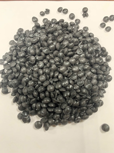 EVOPLAS VIETNAM Masterbatch granulaire noir uniforme à haute dispersion, économique, pour moulage par injection et extrusion par soufflage de plastique - Product Image 2