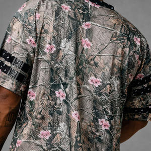 Jersey de Fútbol Americano de Malla de Poliéster Transpirable de Primera Calidad para Hombre, Estampado Floral Camuflado, Uniformes Personalizados para Equipos, OEM al por Mayor - Product Image 2