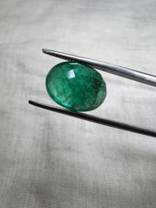 Émeraude Naturelle Zambienne Coupe Ovale 5,01 Carats Pierre Précieuse Verte de Haute Qualité Fournisseur en Gros - Product Image 3