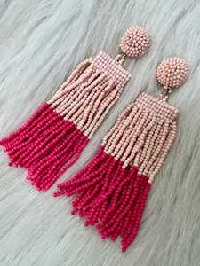 Pendientes de flores multicolor, elegantes y modernos, hechos a mano con cuentas bordadas, para mujeres, de la India. - Product Image 5