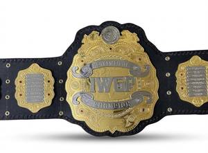 Cinturón de Campeonato IWGP de Peso Pesado, Doble Capa, Chapado en Oro, Resistente al Agua, 4 Placas Laterales Premium para Jiu-Jitsu y Karate - Product Image 4