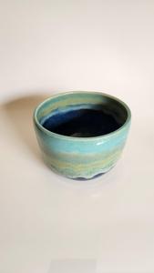 ชามเซรามิกพรีเมียมเคลือบสีเขียวโคสตัล ผิวเรียบ ทนทาน ปลอดภัยสำหรับอาหาร เหมาะสำหรับเสิร์ฟและตกแต่งครัวสไตล์โมเดิร์น - Product Image 4