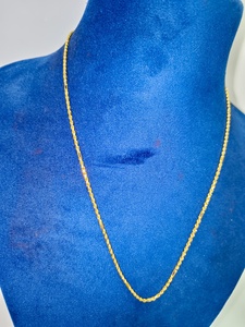 Élégante Chaîne torsadée en or massif 22 carats avec accents en forme de barillet, Collier en or jaune véritable certifié BIS, Bijou - Product Image 2