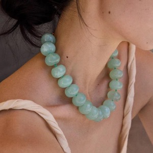 Collier religieux féerique fait main en résine ILAHI, audacieux et accrocheur, accessoire de bijouterie DIY pour les passionnés de mode moderne, haute qualité - Product Image 5