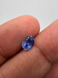 Zafiro Azul Real Natural, Corte Ovalado, 1.18ct, 7x5.5x4mm, Gema Suelta Facetada, Tratada con Calor de Ceilán, con Juego de Color, para Joyería - Product Image 4