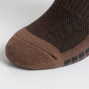 Brown Crew <b>Socks</b> Solid Color Knitted Breathable Polyester Spandex <b>Men</b> Women Daily Wear Casual Autumn Season Standard Thickness - Product Image 6
