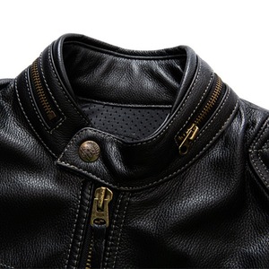 Chaqueta de Cuero Negra de Alta Calidad para Primavera y Otoño, Chaqueta Varsity de Piel de Vaca Natural Genuina con Cuello Alto para Hombre - Product Image 2