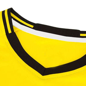 Ensemble complet d'uniformes de football professionnels personnalisables, maillot rouge (numéro 10), chaussettes et chaussures noires pour homme, 100% coton - Product Image 3