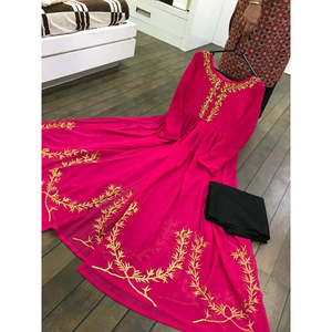Vestido de Noche de Diseñador, Vestido de Fiesta con Lentejuelas y Bordado Zari - Product Image 2