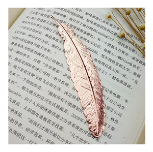 ที่คั่นหนังสือรูปใบไม้สีทองเคลือบโลหะรูปดอกกุหลาบ สำหรับอ่านหนังสือ ที่คั่นหน้าแบบโลหะทองเหลือง - Product Image 2