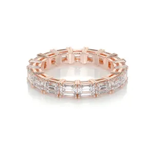 Anillo de Eternidad con Diamante Cultivado en Laboratorio Quenara Emerald, Certificado por IGI - Product Image 1