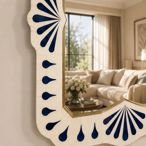 Espejo de pared festoneado con incrustaciones de hueso azul hecho a mano - Product Image 3