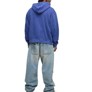 Sudadera con capucha azul lavado para hombre, con cremallera completa, de algodón y forro polar, corte holgado, con estampado gráfico frontal y marca personalizada para fabricación OEM - Product Image 2