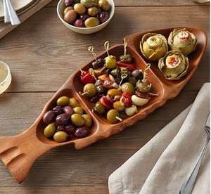 Plat de service en bois fait main en forme de poisson, design minimaliste, assiette en bois massif pour la cuisine, vaisselle élégante pour la présentation - Product Image 5