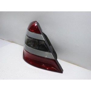 Feu arrière gauche d'occasion Classe S A2218200164 - Product Image 3