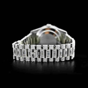 Montre mécanique de luxe avec diamants naturels, bracelet jaune en acier inoxydable, cadran à aiguilles bleu marine, cadeau idéal pour homme - Product Image 2