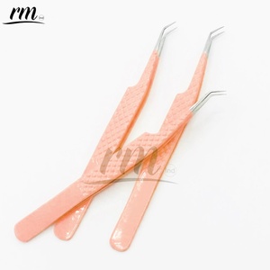 RMI Premium Nude Volumen Pinzas para pestañas Bota delgada de 90 grados Herramienta de extensión de pestañas de etiqueta privada de acero inoxidable sostenible - Product Image 1