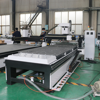 Routeur CNC Atc 1325 3 axes travail du bois automatique ATC CNC routeur Machine de nidification pour armoire de meubles