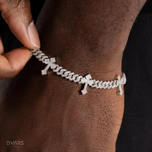 Pulsera de Diamantes VVS Moissanite con Cadena Cubana Cruzada, Estilo Hip Hop de Lujo Cristiano, Chapada en Oro sobre Plata 925, con Incrustaciones de Diamantes Dvars - Product Image 1