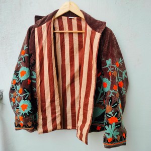 Veste longue à manches longues en velours brodé, respirante, écologique, matelassée, de haute qualité, pour femmes, style bohème chic, à fleurs - Product Image 2