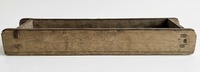 Plateau de service rectangulaire en bois de manguier poli fait main, style vintage, marron rustique, motif uni, pour fêtes et table.