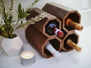 Porte-vin hexagonal moderne en bois pour 4 bouteilles, à poser sur comptoir - Product Image 3