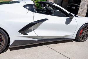 Auto Usado en Excelentes Condiciones, Chevrolet Corvette Stingray Coupé 3LT 2023, Autos Usados Listos para Enviar - Product Image 2