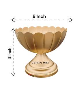 Bol à fruits décoratif central en laiton doré avec piétement, bord festonné, élégant centre de table pour salon et salle à manger - Product Image 2