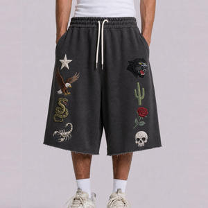 Shorts de survêtement premium pour hommes avec broderie tigre, style gothique, streetwear, en molleton épais, fabricant OEM - Product Image 3
