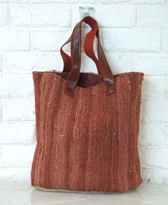 Sac bandoulière tendance 2026 en coton tressé pour femme, fait main, élégant, pour la plage et les voyages, écologique, taille personnalisable - Product Image 1