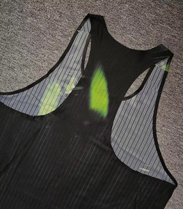 Débardeur de sport professionnel ultra-léger et respirant pour la course, la gym, le fitness et la musculation – Vente en gros personnalisée - Product Image 3