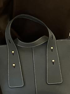 Genuine Leather Tote <b>Bag</b> with Stone Pattern Zipper Closure Cotton Lining Large Capacity High-end One Shoulder Crossbody Design - Product Image 2