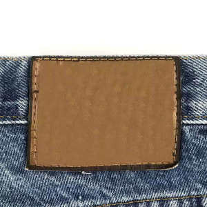 Nueva llegada de ropa de diseñador premium estilo urbano, pantalones cortos de mezclilla para hombre con pedrería para un uso duradero. - Product Image 6