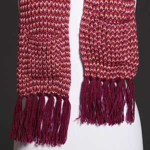 Bufanda Tejida Unisex de Estilo Vintage - Clásico Abrigo Retro de Invierno - Prenda Cálida de Ganchillo Suave con Logotipo Personalizado - Product Image 5