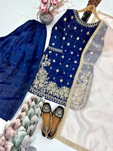 Conjunto de Kurti y Palazzo de Seda de Lujo, Suministro Directo de Fábrica, con Adornos de Remaches y Moti Hechos a Mano, para Mujeres, Bodas, Festivales y Recepciones - Product Image 4