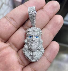 Colgante con Rostro de Jesús, Plata 925, Bañado en Rodio, Moissanita, Micro Pavé, Corte Brillante Redondo, Amuleto Religioso Cristiano Unisex - Product Image 1