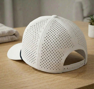 Gorras de golf de 5 paneles, estructuradas, con orificios cortados a láser, visera curva y logotipo personalizado con bordado 3D para hombres y mujeres, colores básicos. - Product Image 3