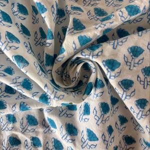 ผ้าฝ้ายพิมพ์ลายบล็อกสีครามลายดอกไม้เล็กๆ แบบบูติ |   สิ่งทอฝีมือชาวอินเดีย - Product Image 4