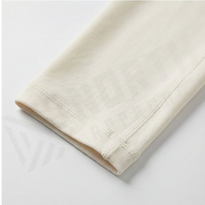 Ensemble de yoga réversible personnalisé et tendance à motif uni pour adultes grandes tailles – Tenue de sport et d'exercice pour la gym et le fitness - Product Image 6