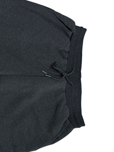 Conjunto Deportivo Unisex con Sudadera con Cremallera Completa Negra, Pantalones Deportivos de Felpa Casuales para Todas las Temporadas, Corte Regular, Color Sólido, con Bolsillos, Zapatillas Blancas - Product Image 5