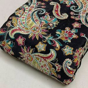 Tissu de velours de luxe brodé avec un design jacquard à paillettes pour robe de soirée, robe de fête et vêtements de mode formels - Product Image 1