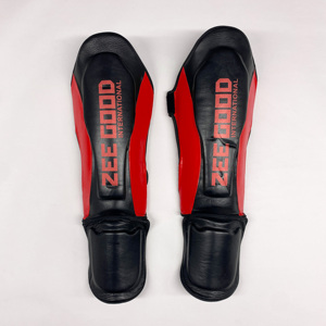 Protège-tibias légers noir et rouge avec impression de logo personnalisé, nouveau design, équipement sportif de haute qualité en promotion - Product Image 1
