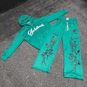 ชุดวอร์มผู้ชายแบบมีฮู้ดและกางเกงจ็อกเกอร์ ตกแต่งด้วยคริสตัลสั่งทำพิเศษ ผ้าฝ้าย/ผ้าฟลีซ พร้อมสกรีนลาย ชุดวอร์มแบบยูนิเซ็กซ์ - Product Image 1