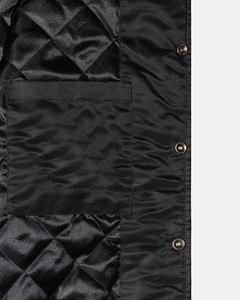 Fabricant de vestes OEM Logo personnalisé Vestes universitaires Hiver Couleur unie Années 80 Mode Satin Starter Veste universitaire côtelée - Product Image 4