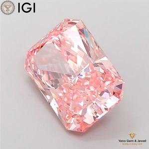Diamant de laboratoire cultivé CVD de 4,02 carats, taille Radiant, certifié IGI, clarté VS2, couleur rose vif fantaisie, pour la création de bijoux uniques - Product Image 4
