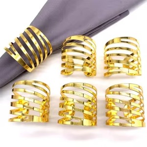 Anneau de serviette en métal haut de gamme pour table de mariage, pour une décoration élégante de réception, un style de banquet et une présentation raffinée lors de dîners. - Product Image 5